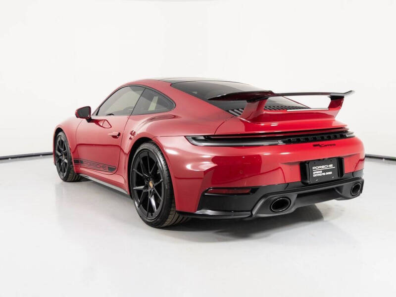 2025 Porsche 911 Carrera