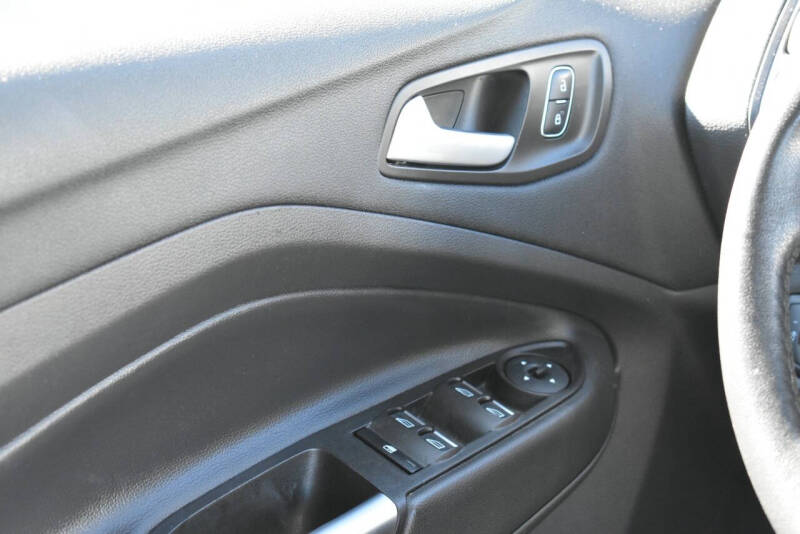 2017 Ford C-MAX Hybrid SE