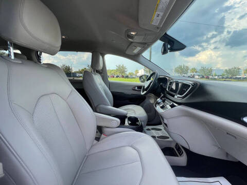 2021 Chrysler Voyager LXi