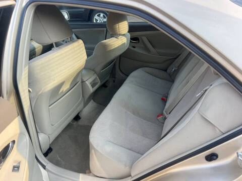 2011 Toyota Camry LE