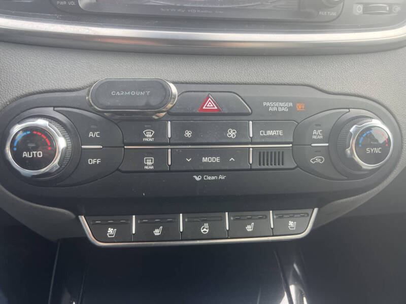 2017 Kia Sorento SX Limited V6