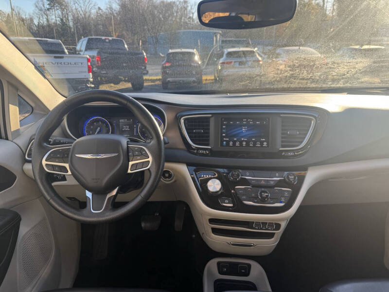 2021 Chrysler Voyager LXi