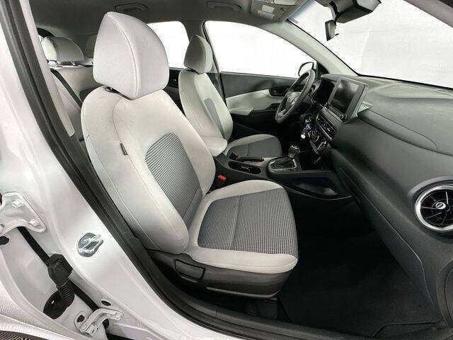 2023 Hyundai Kona SE
