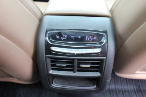 2017 Cadillac XT5 Platinum