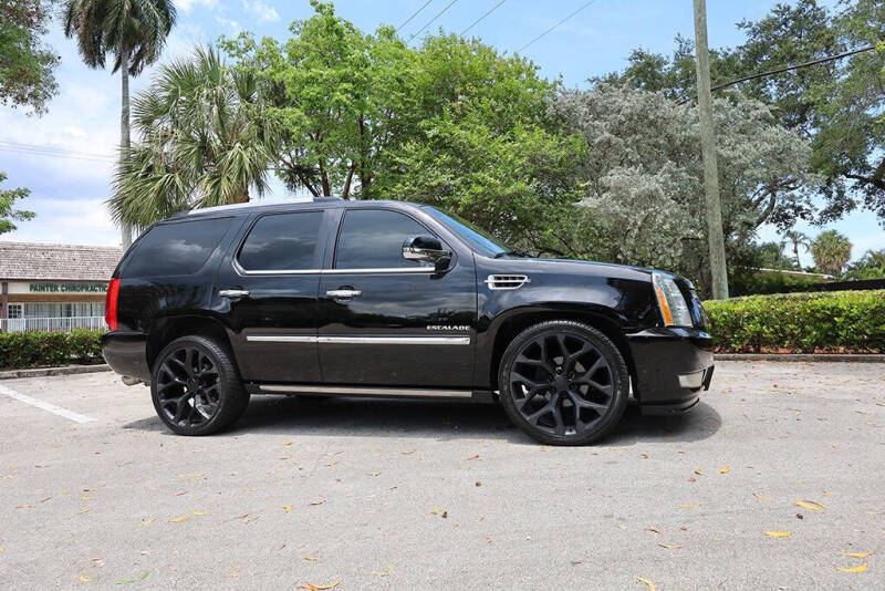 2011 Cadillac Escalade Premium