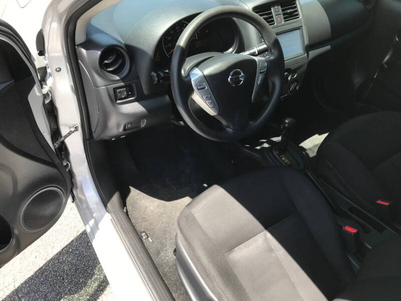 2019 Nissan Versa S Plus