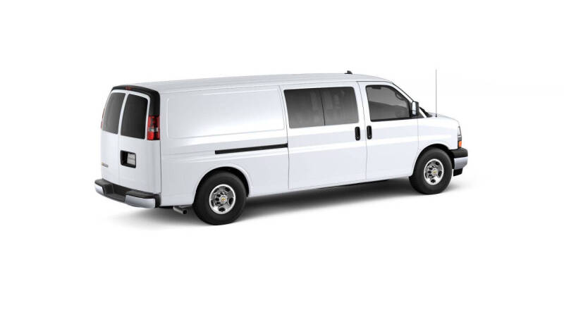 2025 Chevrolet Express 3500