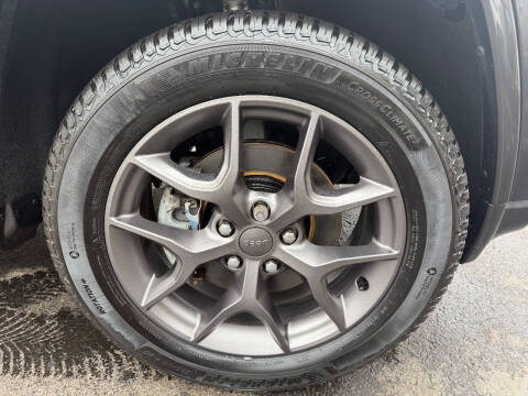 2021 Jeep Grand Cherokee 80th Anniversary Edition