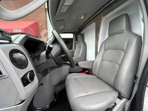 2024 Ford E-Series