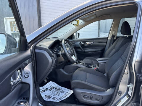 2020 Nissan Rogue SV