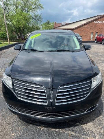 2017 Lincoln MKT Elite