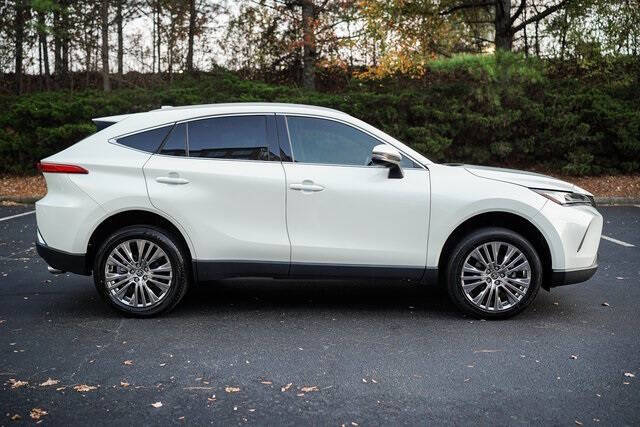 2022 Toyota Venza XLE