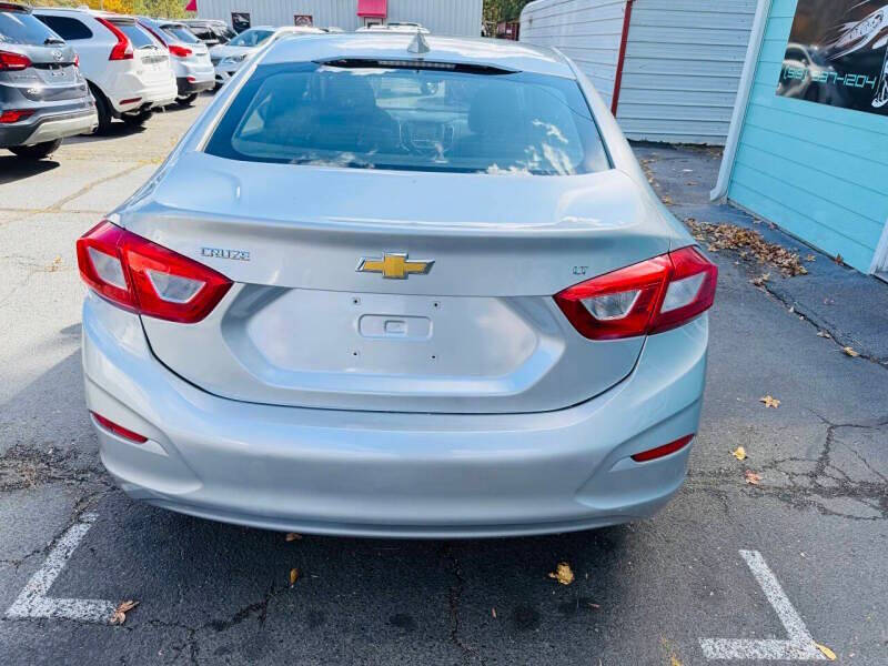 2017 Chevrolet Cruze LT Auto