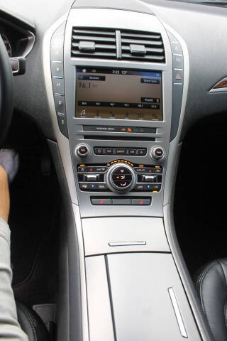 2017 Lincoln MKZ Select