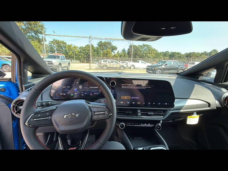 2025 Chevrolet Equinox EV RS