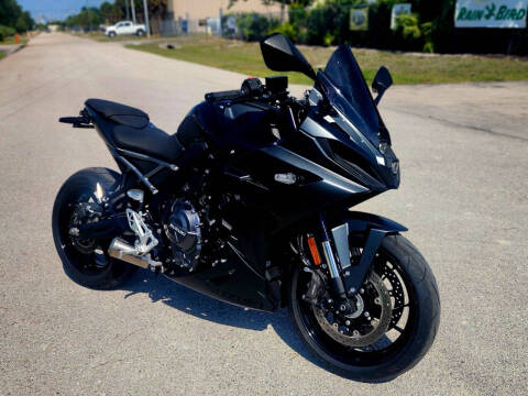 2025 Suzuki GSX-8R