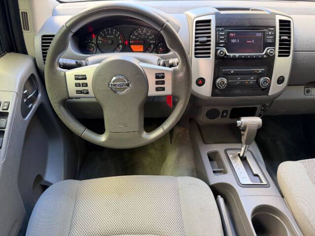 2017 Nissan Frontier SV