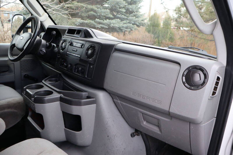 2013 Ford E-Series E-250