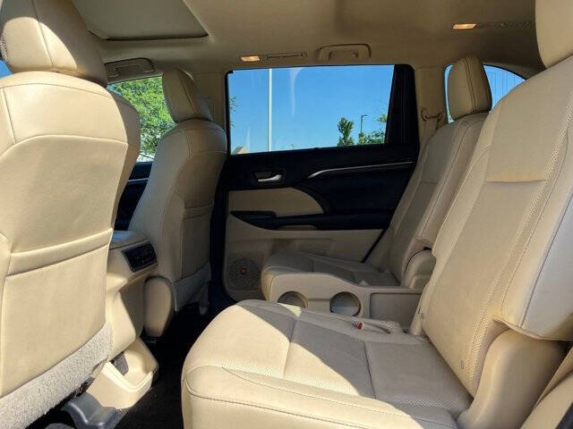 2016 Toyota Highlander