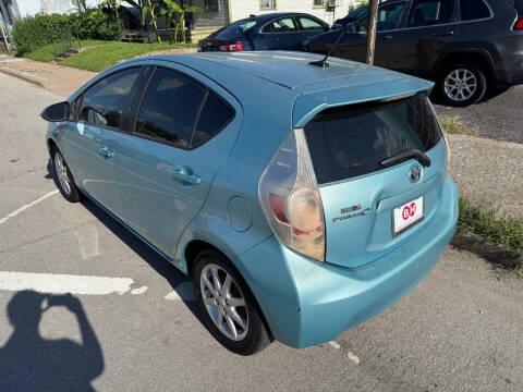 2013 Toyota Prius c Three