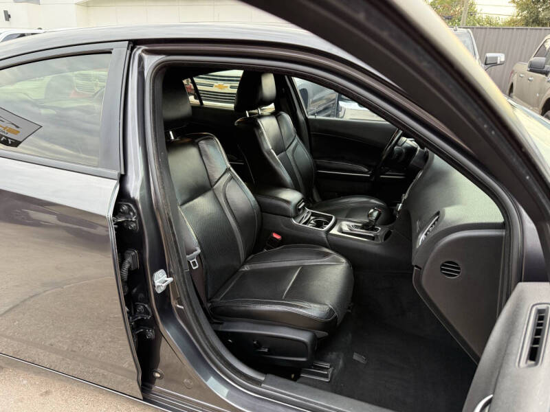 2019 Dodge Charger SXT