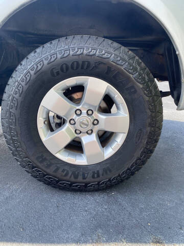 2011 Nissan Frontier SV V6