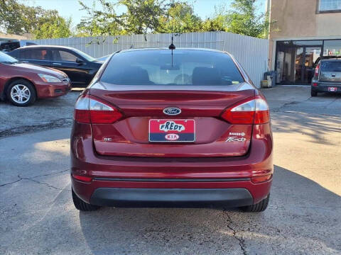 2016 Ford Fiesta SE