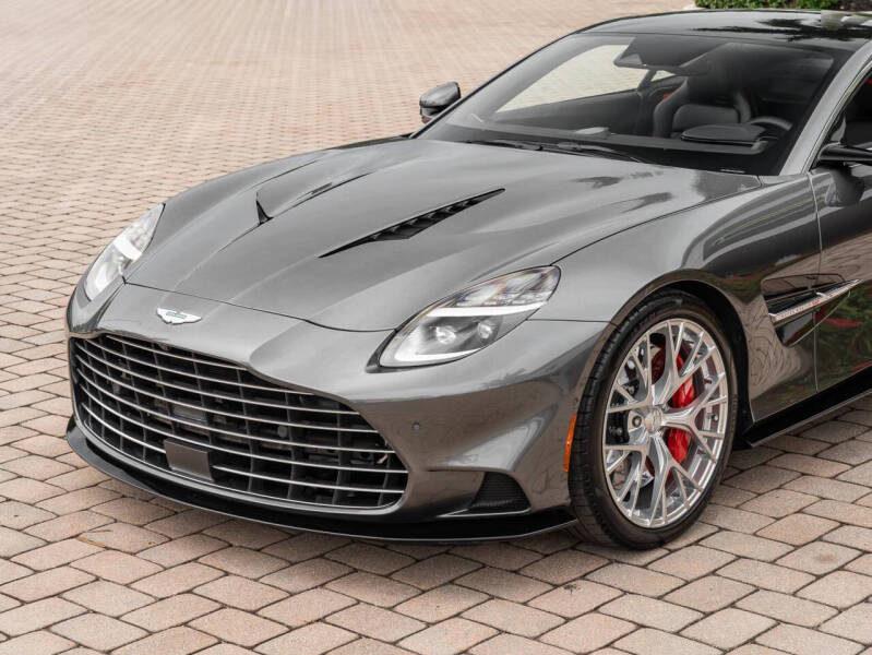 2025 Aston Martin Vanquish