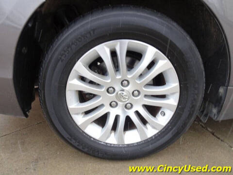 2014 Toyota Sienna XLE 8-Passenger