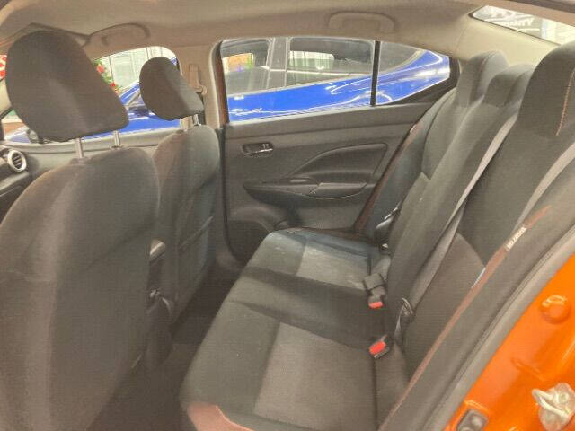 2020 Nissan Versa SR