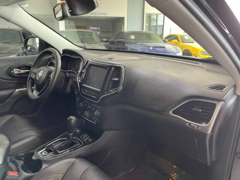 2021 Jeep Cherokee Latitude Lux