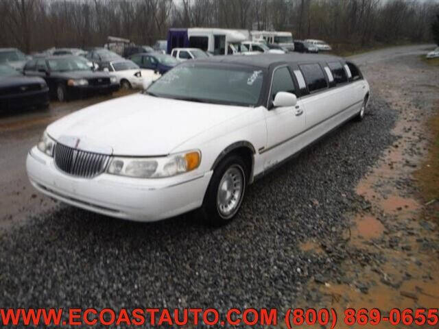2000 Lincoln Town Car EXECUTIVE