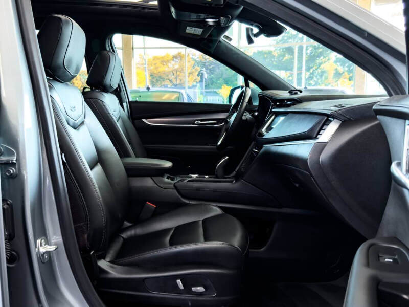 2024 Cadillac XT6 Luxury