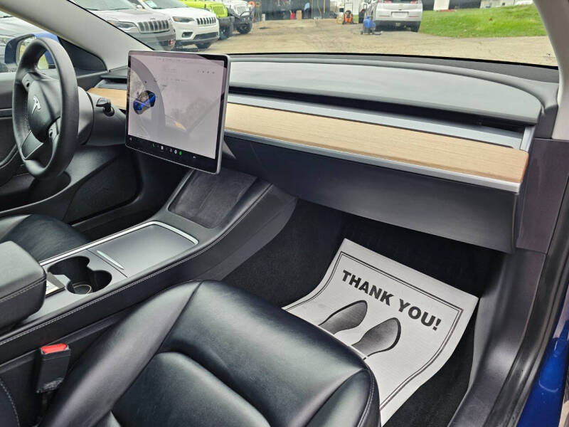 2021 Tesla Model 3 Standard Range Plus