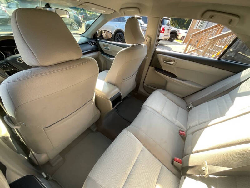 2016 Toyota Camry LE