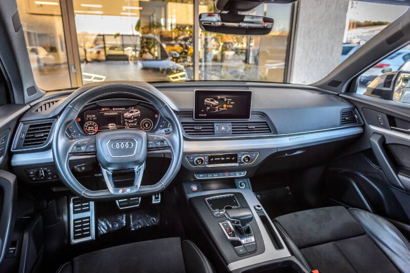 2018 Audi SQ5 3.0T quattro Premium Plus