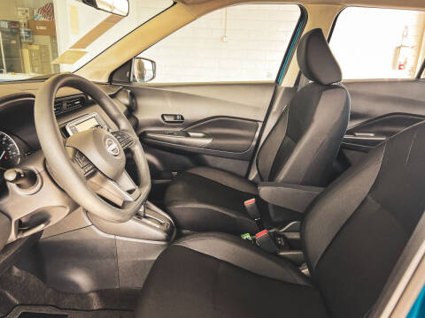 2025 Nissan Kicks Play S