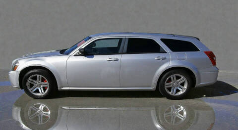 2006 Dodge Magnum SE