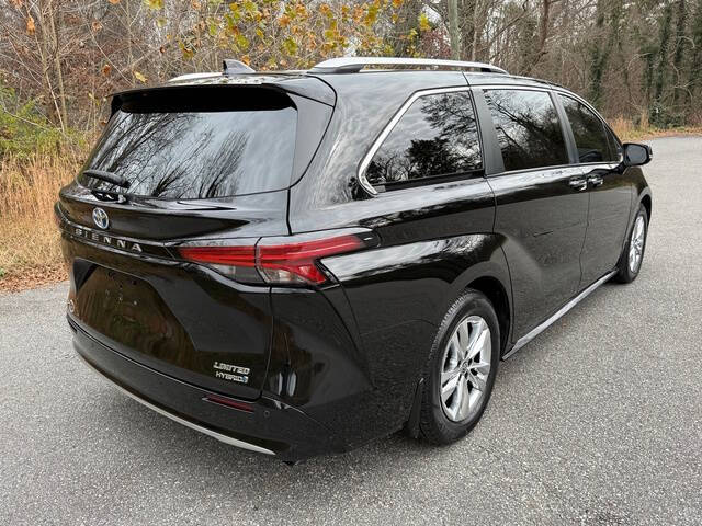 2023 Toyota Sienna Limited 7-Passenger