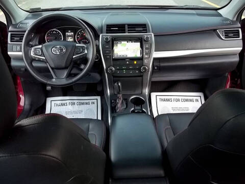 2017 Toyota Camry SE