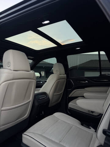 2023 Cadillac Escalade Sport