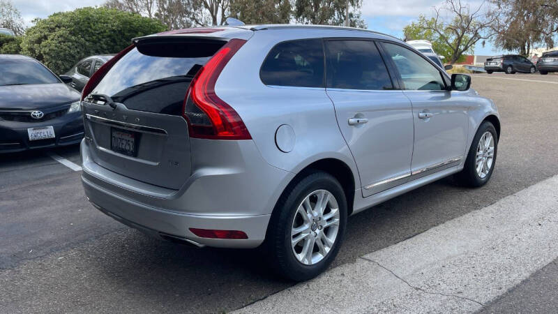 2016 Volvo XC60 T5 Drive-E Platinum