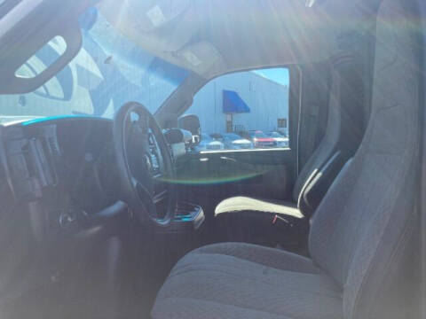 2017 Chevrolet Express 2500