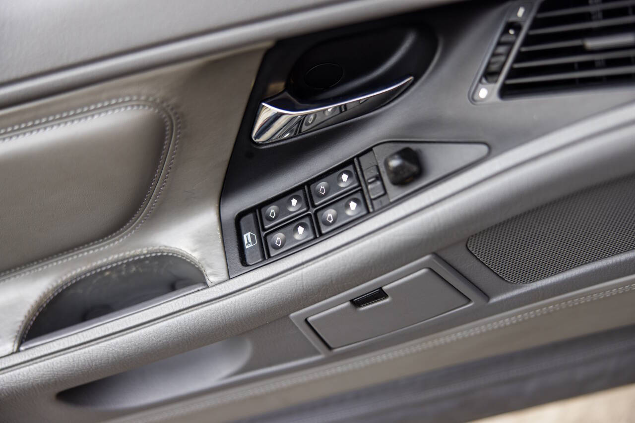 1997 BMW 8 Series 38