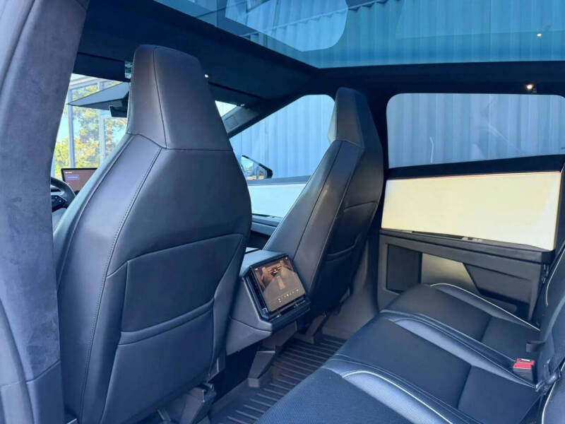 2024 Tesla Cybertruck
