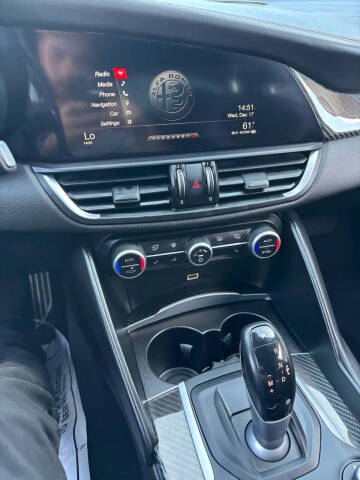 2017 Alfa Romeo Giulia Quadrifoglio