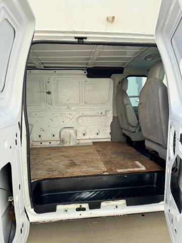 2011 Ford E-Series E-150