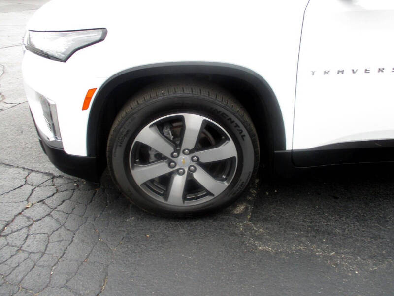 2023 Chevrolet Traverse LT Leather