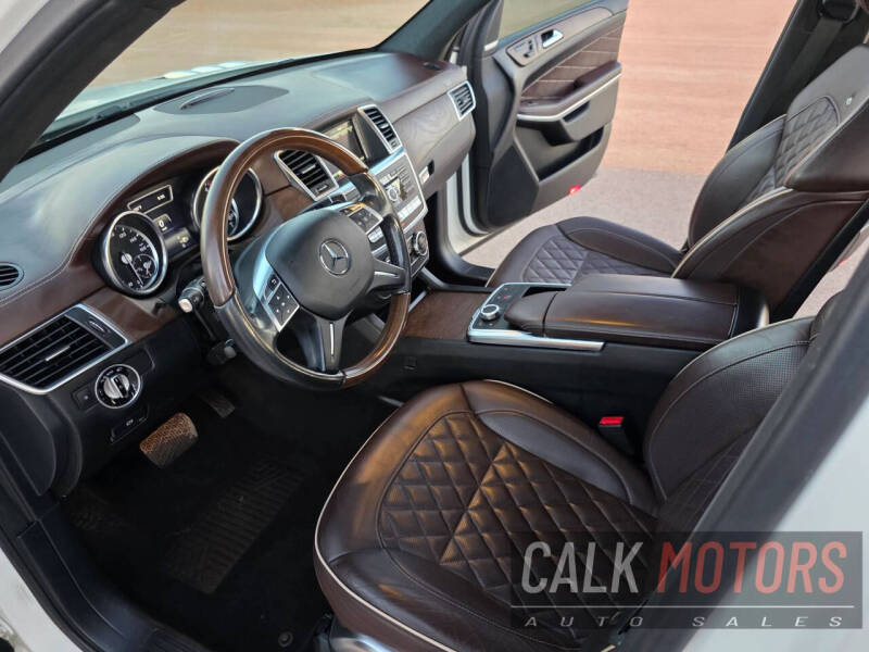 2016 Mercedes-Benz GL-Class GL 550 4MATIC