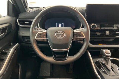 2025 Toyota Highlander XSE
